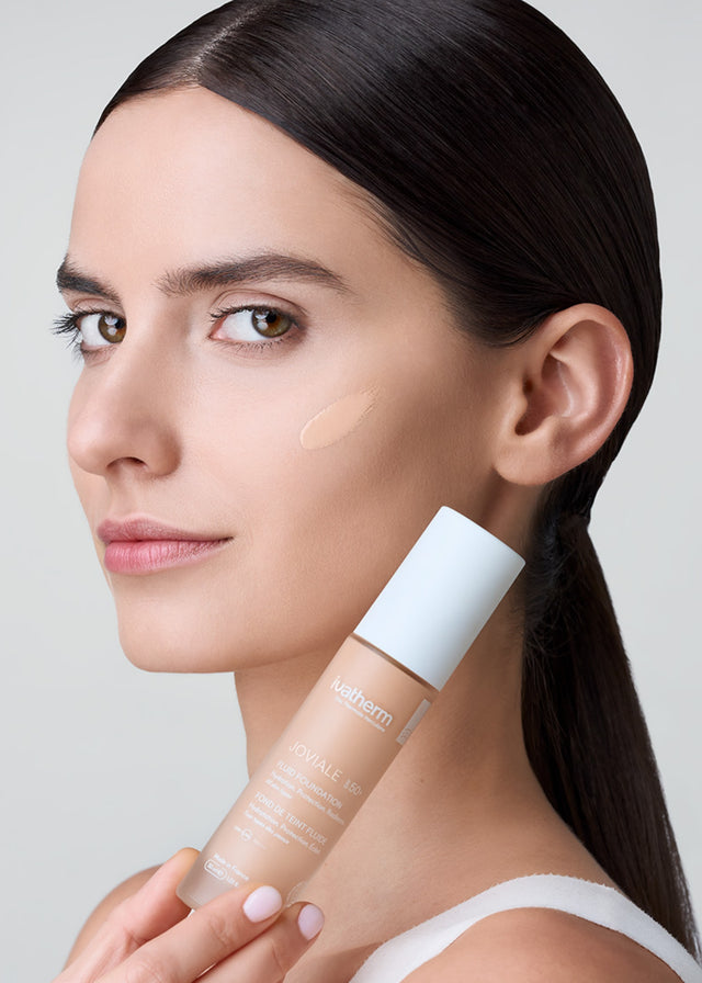 Joviale Fond de Ten Fluid SPF 50+