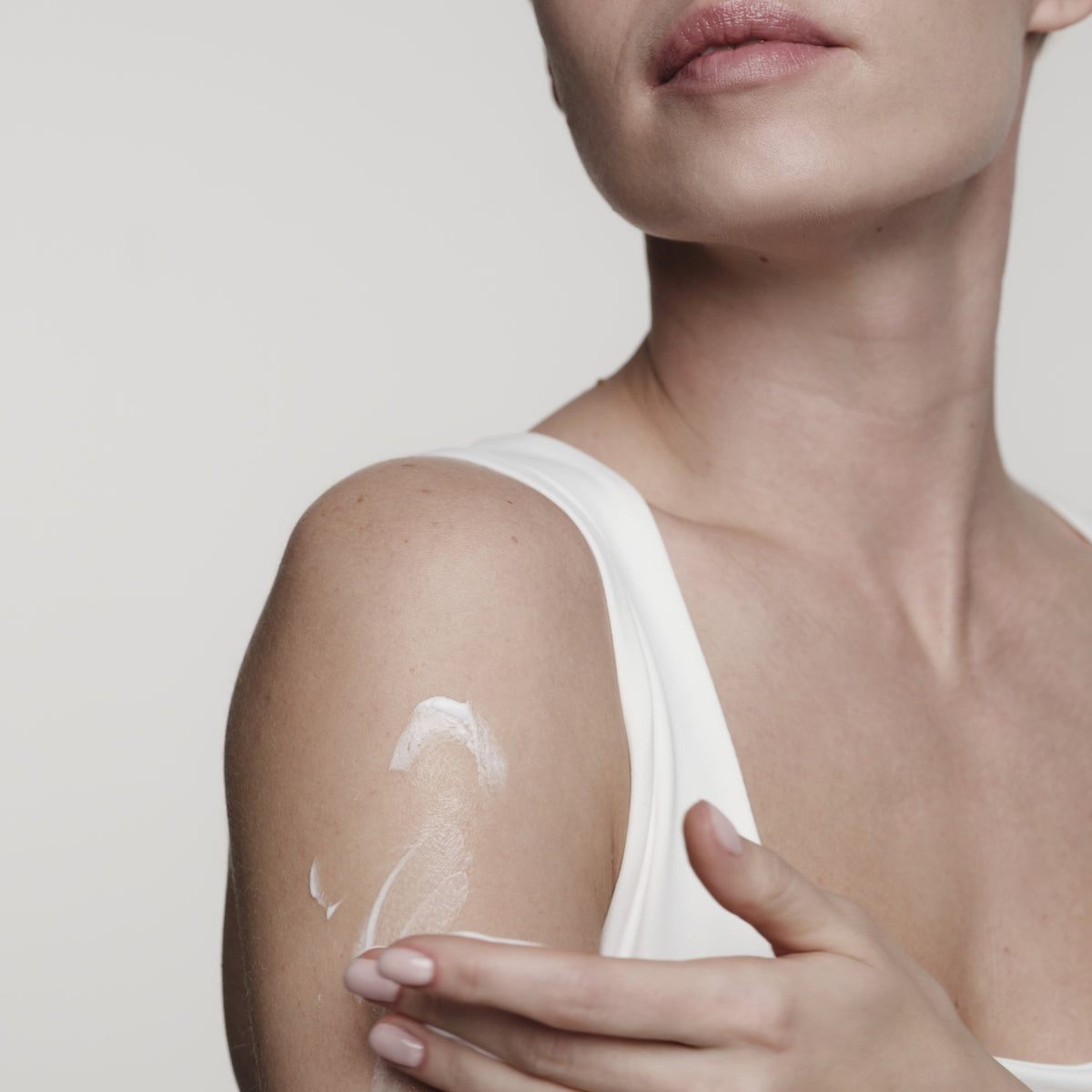 Multi-performance Cremă hidratantă cu Ceramide pentru corp - imagine 2