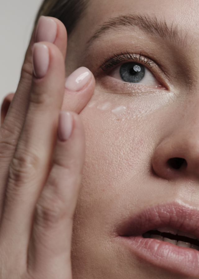 Una Cremă Anti-aging Contur de ochi