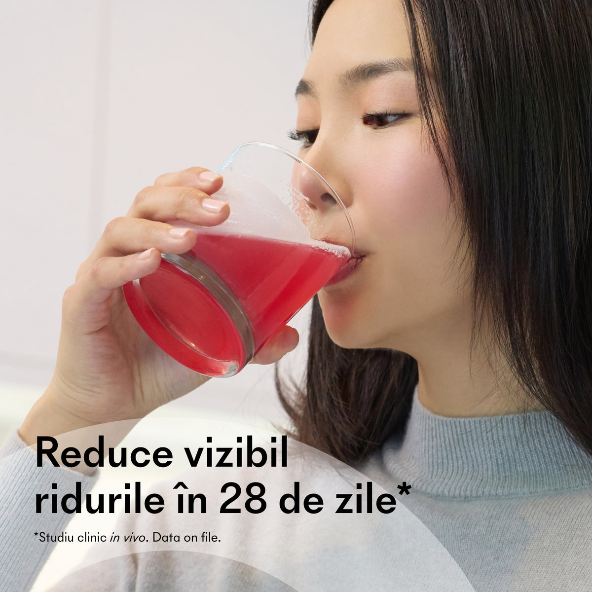 Collagen Elastin Ivatherm ca suport nutrițional pentru piele matură și lipsită de fermitate