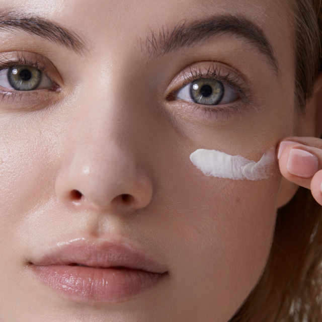 Sunlight MAT <br> DRY TOUCH FLUID SPF50+ - Image 2