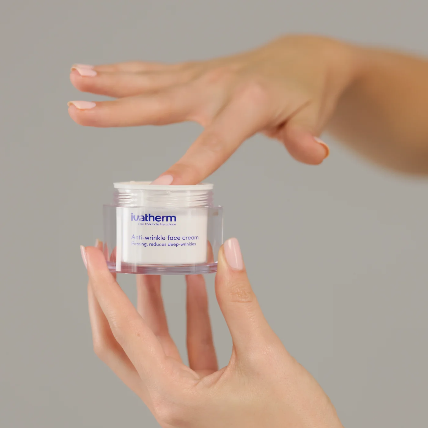 Anti-wrinkle face cream for sensitive skin - Image 2
