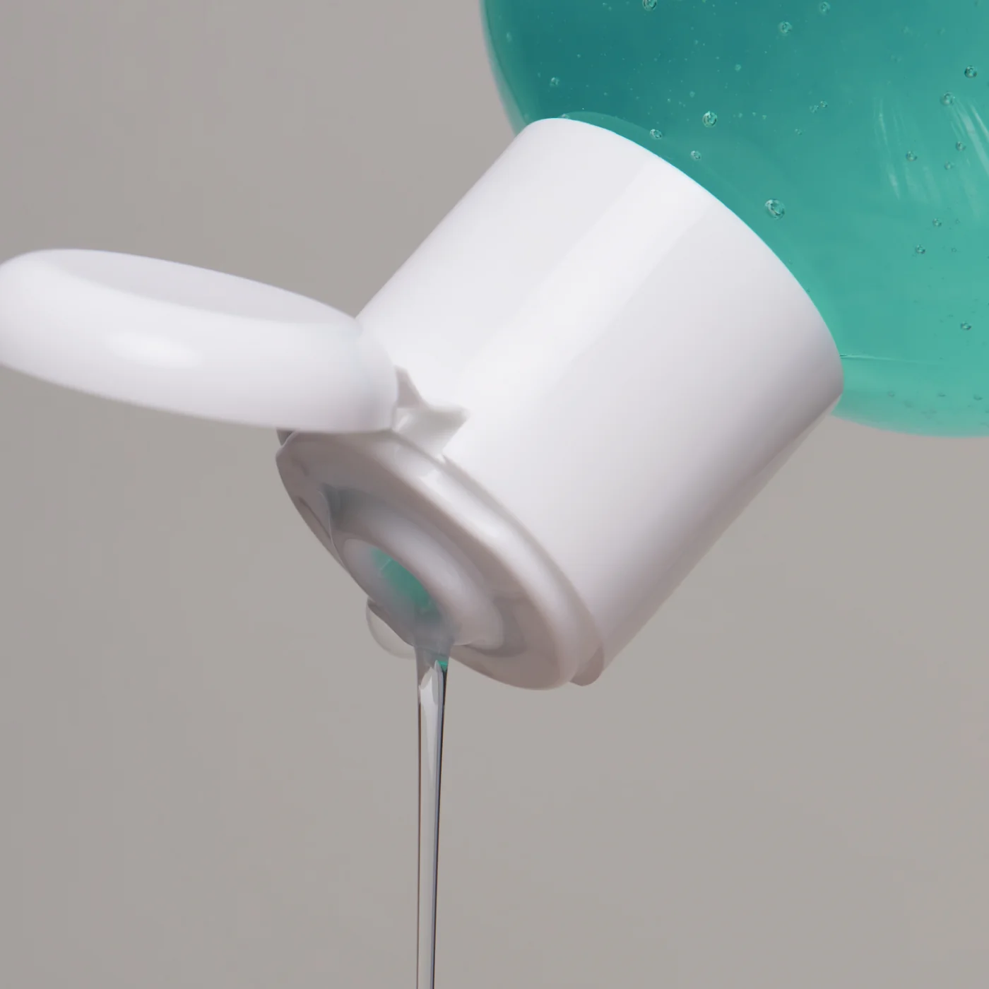 Ivapur <br> PURIFYING CLEANSING GEL - Image 3